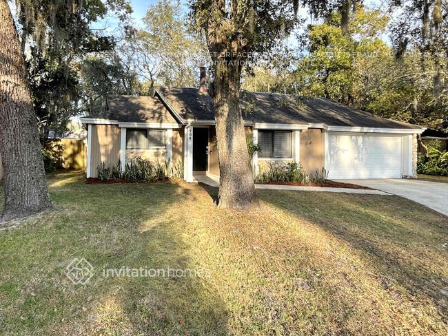 property at 104 Ramblewood Dr