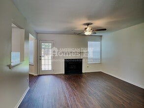 915 Brisley Cir in Hampton, GA - Building Photo - Building Photo