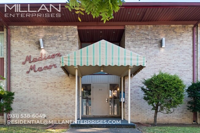 612 Madison Street in Clarksville, TN - Building Photo - Interior Photo