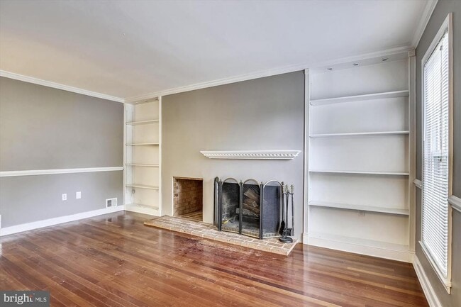 8120 Cooper St in Alexandria, VA - Building Photo - Building Photo