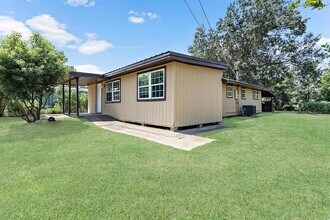 107 W New Jersey St in Orange, TX - Building Photo - Building Photo