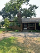 2871 Williams Rd in Oroville, CA - Building Photo - Building Photo