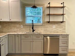 1028 Highland Ave in Madison, GA - Building Photo - Building Photo