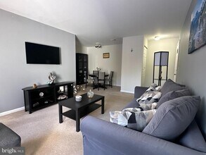 9555 Battery Heights Blvd in Manassas, VA - Building Photo - Building Photo