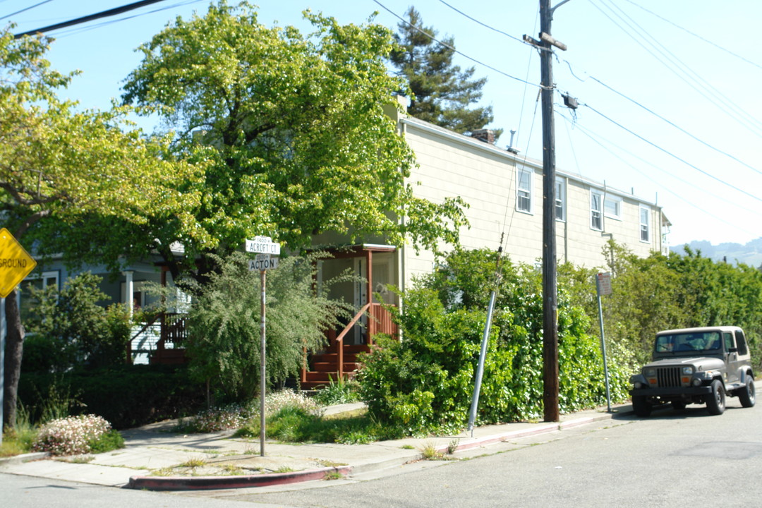 2227 Acton St in Berkeley, CA - Building Photo