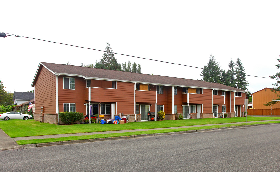 1325 Bonney Ave in Sumner, WA - Building Photo