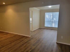 9315 Southleigh Dr in Spring, TX - Building Photo - Building Photo