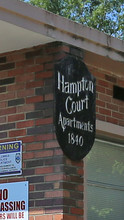 Hampton Court Apartments in Columbia, SC - Building Photo - Building Photo