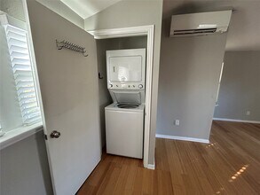 4019 Ascot Ln in Houston, TX - Building Photo - Building Photo