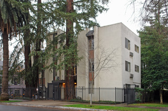 Big Trees Apartments in Sacramento, CA - Building Photo - Building Photo