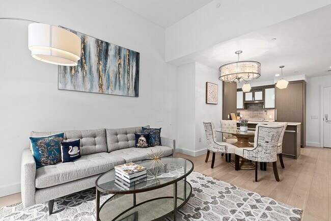 property at 100 Lovejoy Wharf