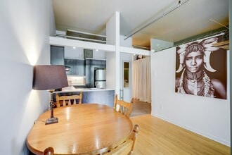 2355 Av. Jeanne-d'Arc in Mercier, QC - Building Photo - Building Photo