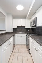 1410 Columbia Rd, Unit 18H in Boston, MA - Building Photo