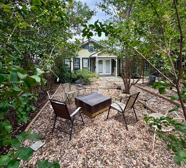 property at 1112 E 9th St