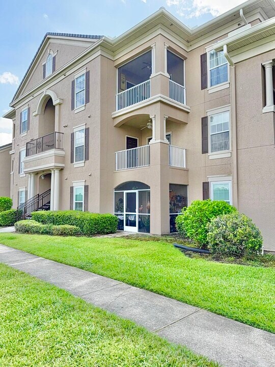 2001 Tizewell Cir in Orlando, FL - Building Photo