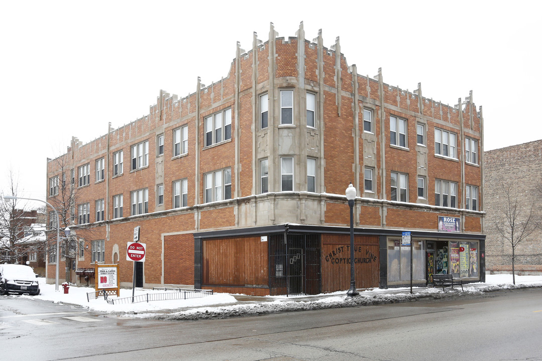 Laflin Inn in Chicago, IL - Building Photo