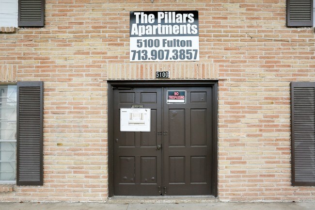 The Pillars in Houston, TX - Building Photo - Building Photo