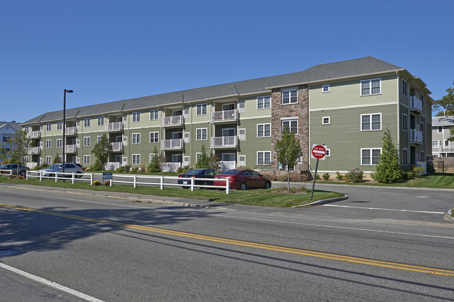 Oak Place Apartments in Brockton, MA - Building Photo - Building Photo