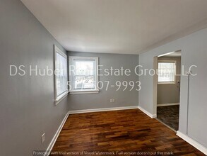 440 Community St in Lansing, MI - Foto de edificio - Building Photo