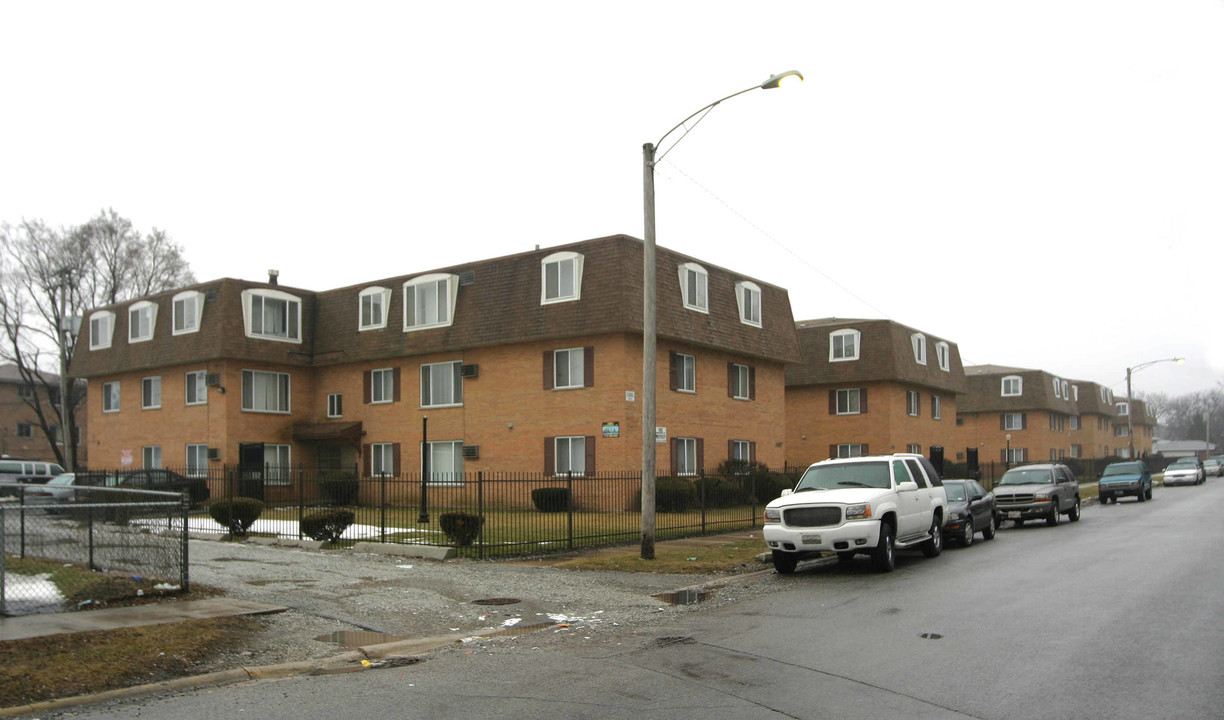 Madison Avenue Apartments in Calumet City, IL - Building Photo