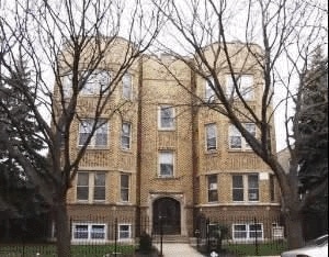 6224 N Fairfield Ave in Chicago, IL - Foto de edificio