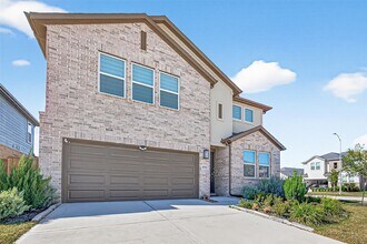 9747 Pettus Crk Dr in Cypress, TX - Building Photo - Building Photo