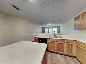 1140 Single Tree Dr in Forney, TX - Foto de edificio - Building Photo