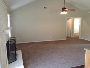 12916 Silbury Ln in Huntersville, NC - Building Photo - Building Photo