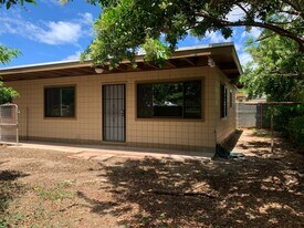85-013 Pokai Bay St in Waianae, HI - Building Photo