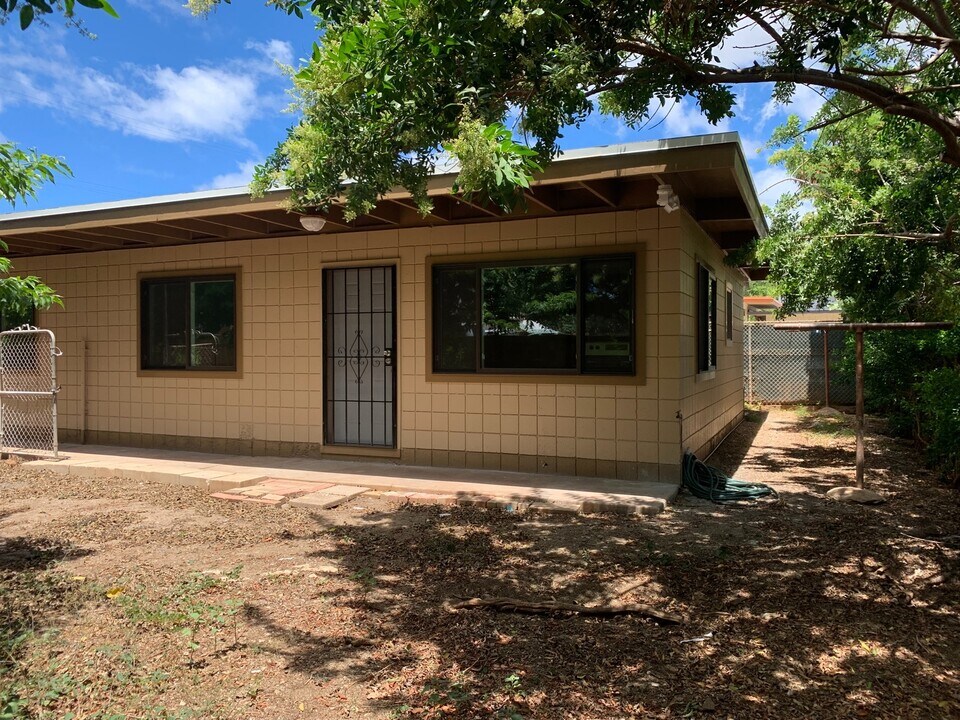 85-013 Pokai Bay St in Waianae, HI - Building Photo