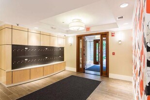 105 Jersey St, Unit 1 in Boston, MA - Building Photo