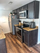 6900 Roswell Rd in Sandy Springs, GA - Building Photo - Building Photo