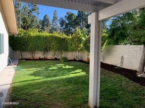 3030 Morningside Dr in Thousand Oaks, CA - Foto de edificio - Building Photo