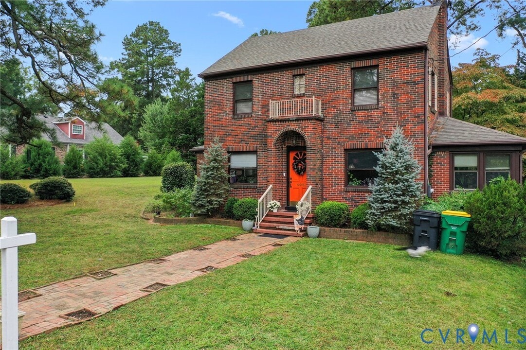 506 Prince George Ave in Hopewell, VA - Building Photo