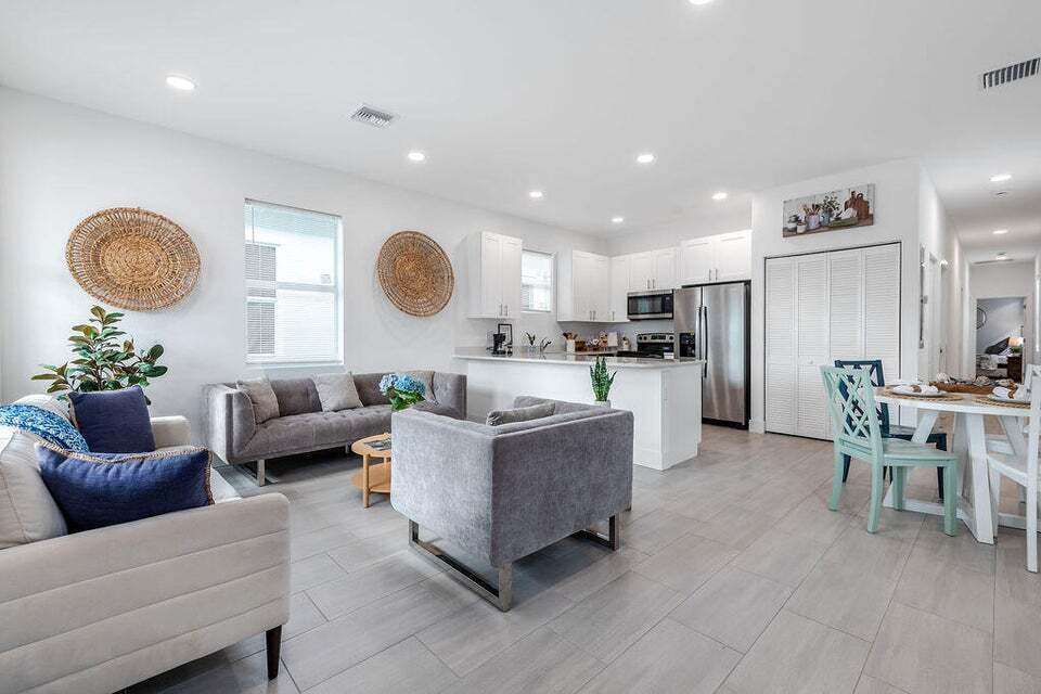 3683 Saginaw Ave in West Palm Beach, FL - Building Photo