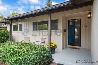 2241 Santa Ana St in Palo Alto, CA - Building Photo - Building Photo