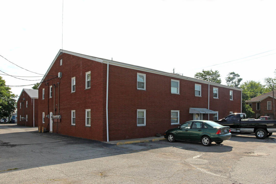 Silver Creek Apartments in Sellersburg, IN - Foto de edificio