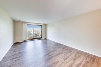 1200 W Northwest Hwy in Mount Prospect, IL - Building Photo - Building Photo