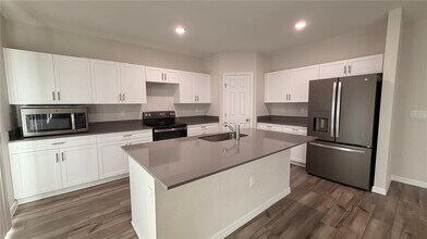 1572 Ellesmere Ave in Haines City, FL - Building Photo - Building Photo