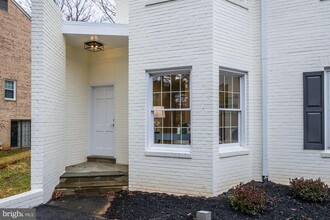 7440 Arrowood Rd in Bethesda, MD - Building Photo - Building Photo