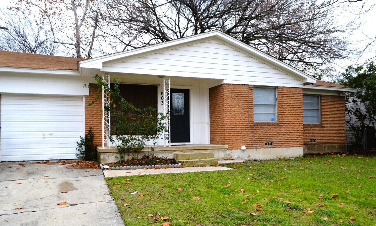 603 S 1st St in Copperas Cove, TX - Building Photo