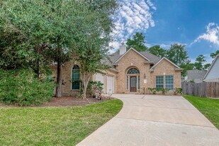 14 Pomerelle Pl in The Woodlands, TX - Building Photo