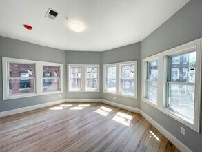 7 Waumbeck St in Boston, MA - Building Photo - Building Photo