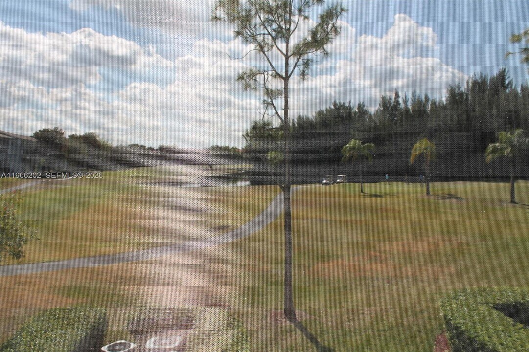 12500 SW 6th St in Pembroke Pines, FL - Building Photo