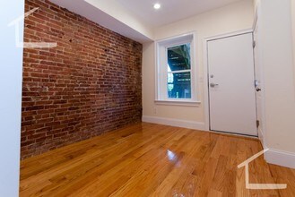 79 Brighton Ave, Unit 2 in Boston, MA - Building Photo - Building Photo
