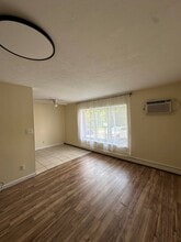 355 Solon Rd in Chagrin Falls, OH - Building Photo - Building Photo