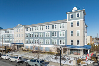 SS Adams Luxury Rentals in Neptune, NJ - Foto de edificio - Building Photo