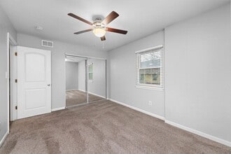 KOSOBRO in Kansas City, MO - Foto de edificio - Building Photo