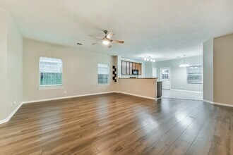 3107 Braepark Ct in Dickinson, TX - Building Photo - Building Photo