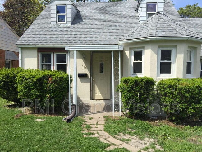 property at 328 E Kellar Ln